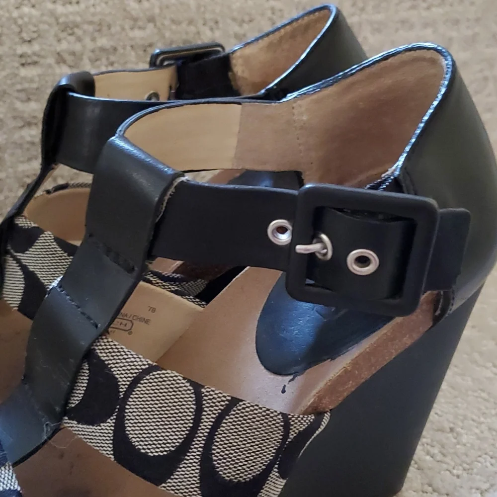Shoes - Picture 7 of 7